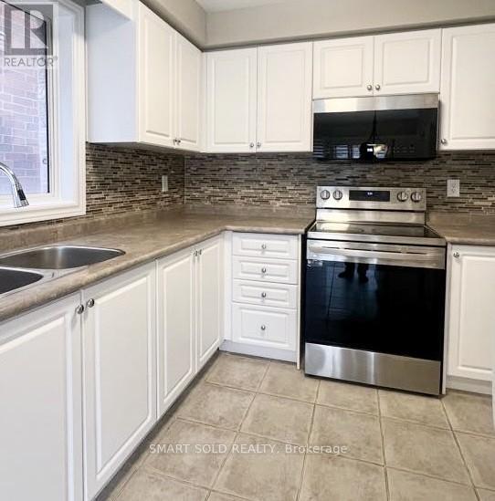 12 Lismer Crescent, Caledon, Ontario  L7E 2L9 - Photo 9 - W12954074