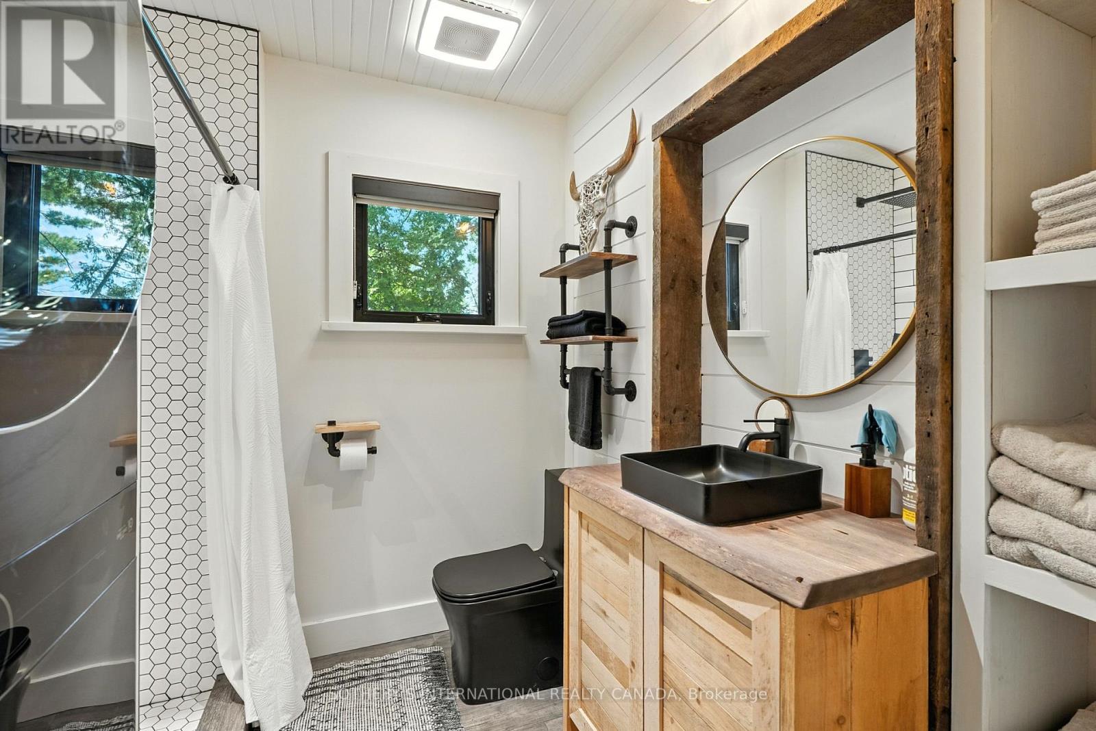 1023 Mccabe Road, Lake Of Bays, Ontario  P0B 1A0 - Photo 15 - X12954054