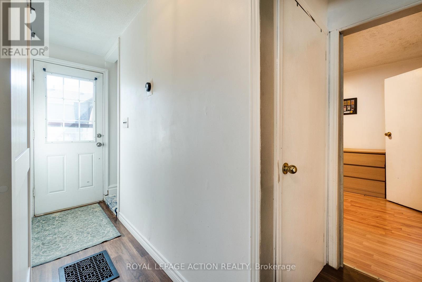 17 Drummond Street, Brantford, Ontario  N3S 5Z2 - Photo 7 - X12954090