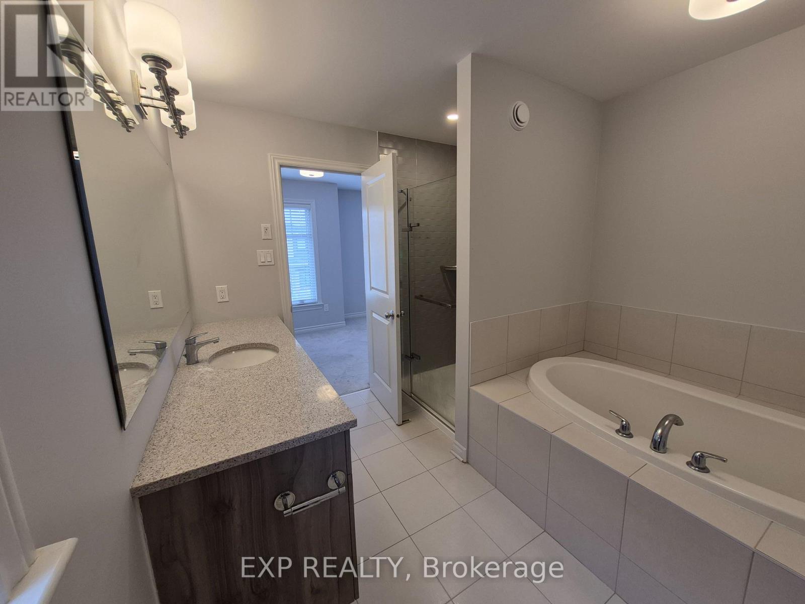 618 Taliesin Crescent, Ottawa, Ontario  K2S 2W5 - Photo 15 - X12942800