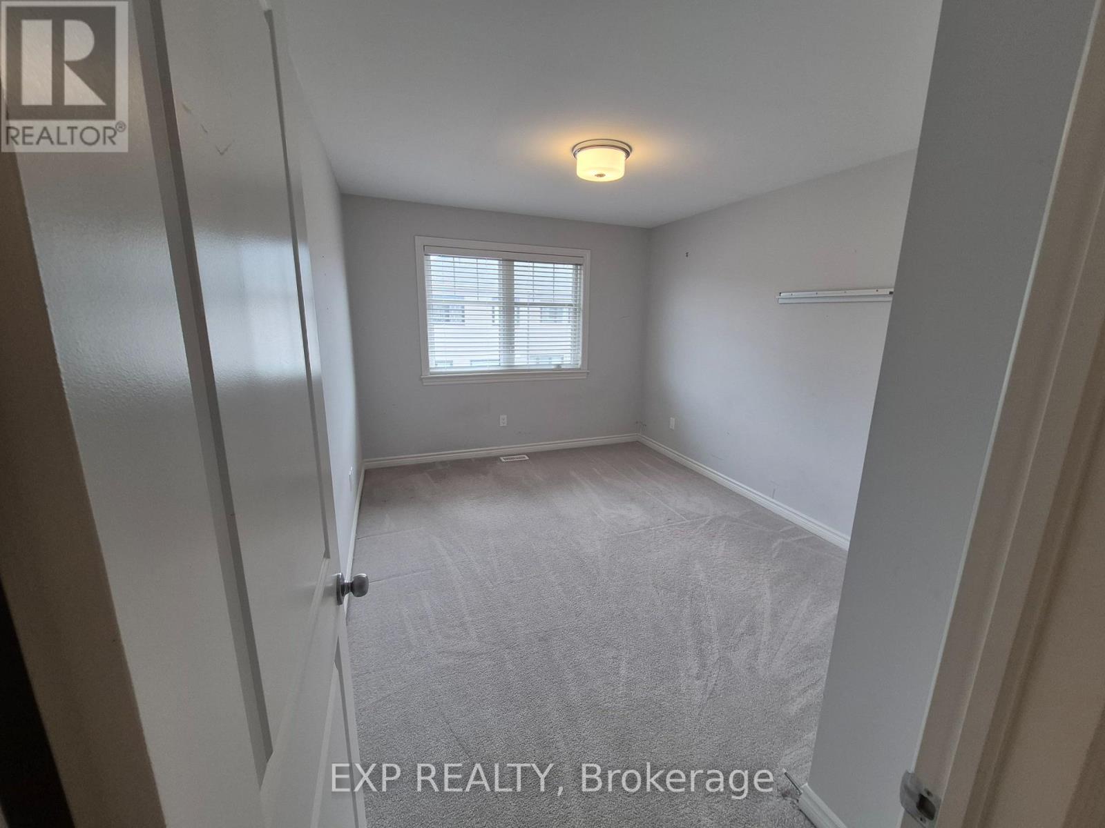 618 Taliesin Crescent, Ottawa, Ontario  K2S 2W5 - Photo 21 - X12942800