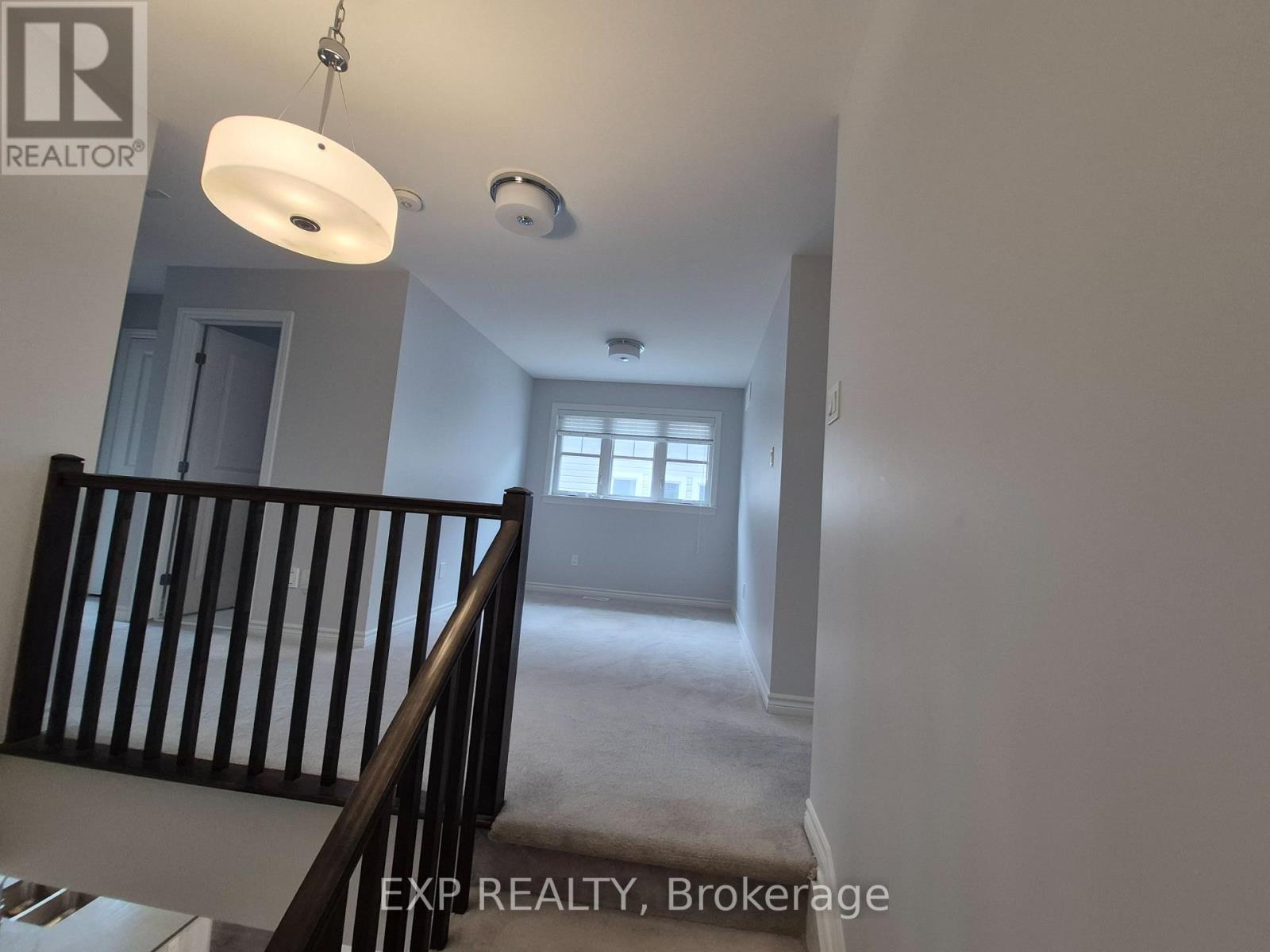 618 Taliesin Crescent, Ottawa, Ontario  K2S 2W5 - Photo 13 - X12942800