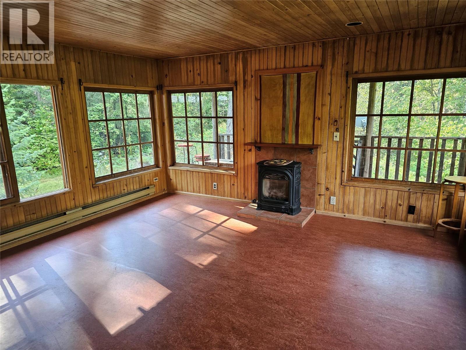 7467 St Thomas Road, Winlaw, British Columbia  V0G 2J0 - Photo 5 - 10361215