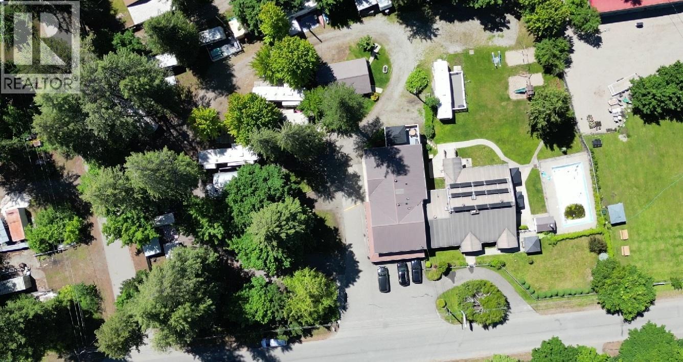 61 KINGSLEY Road, Christina Lake, British Columbia