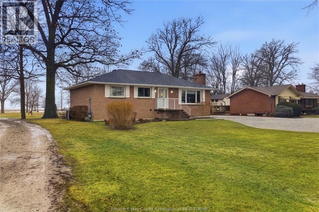 13132 Walker Sideroad, Essex, Ontario  N8M 2X6 - Photo 2 - 26006650