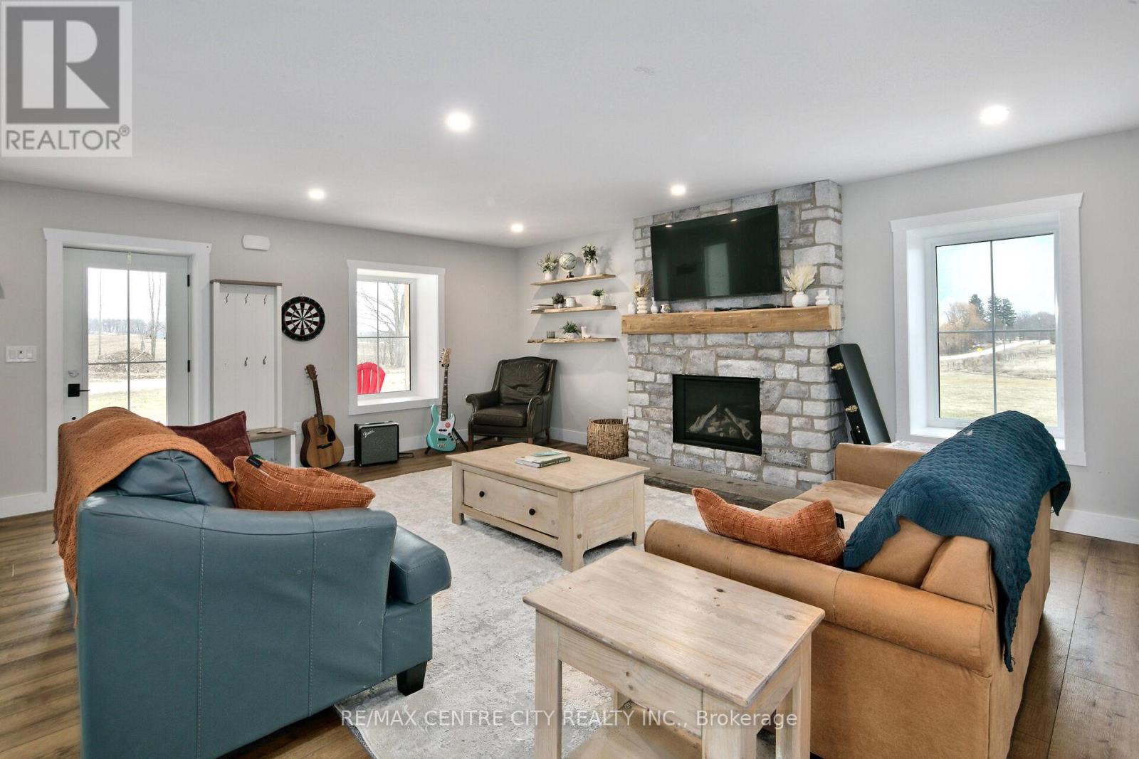 383230 Dawson Road, Georgian Bluffs, Ontario  N0H 2T0 - Photo 10 - X12954142