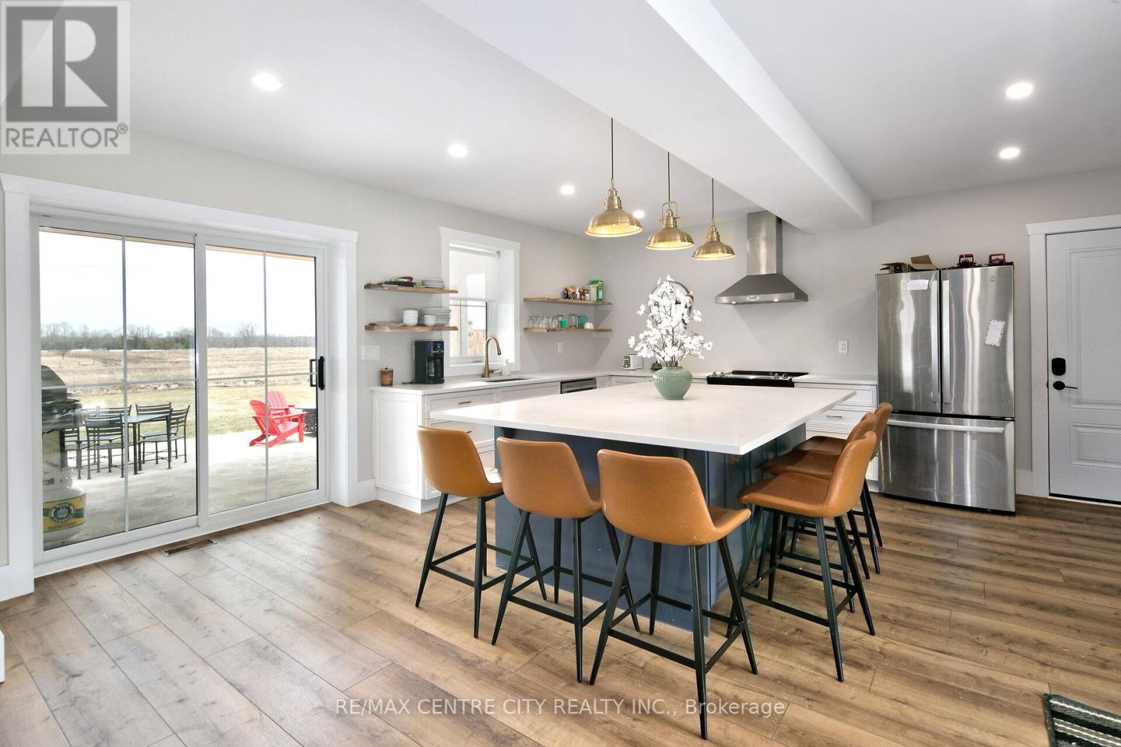 383230 Dawson Road, Georgian Bluffs, Ontario  N0H 2T0 - Photo 13 - X12954142