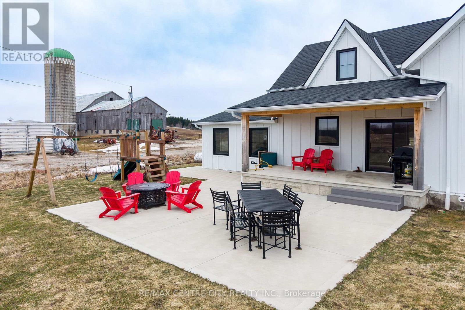 383230 Dawson Road, Georgian Bluffs, Ontario  N0H 2T0 - Photo 24 - X12954142