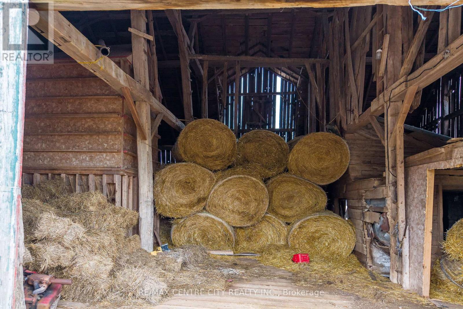 383230 Dawson Road, Georgian Bluffs, Ontario  N0H 2T0 - Photo 28 - X12954142