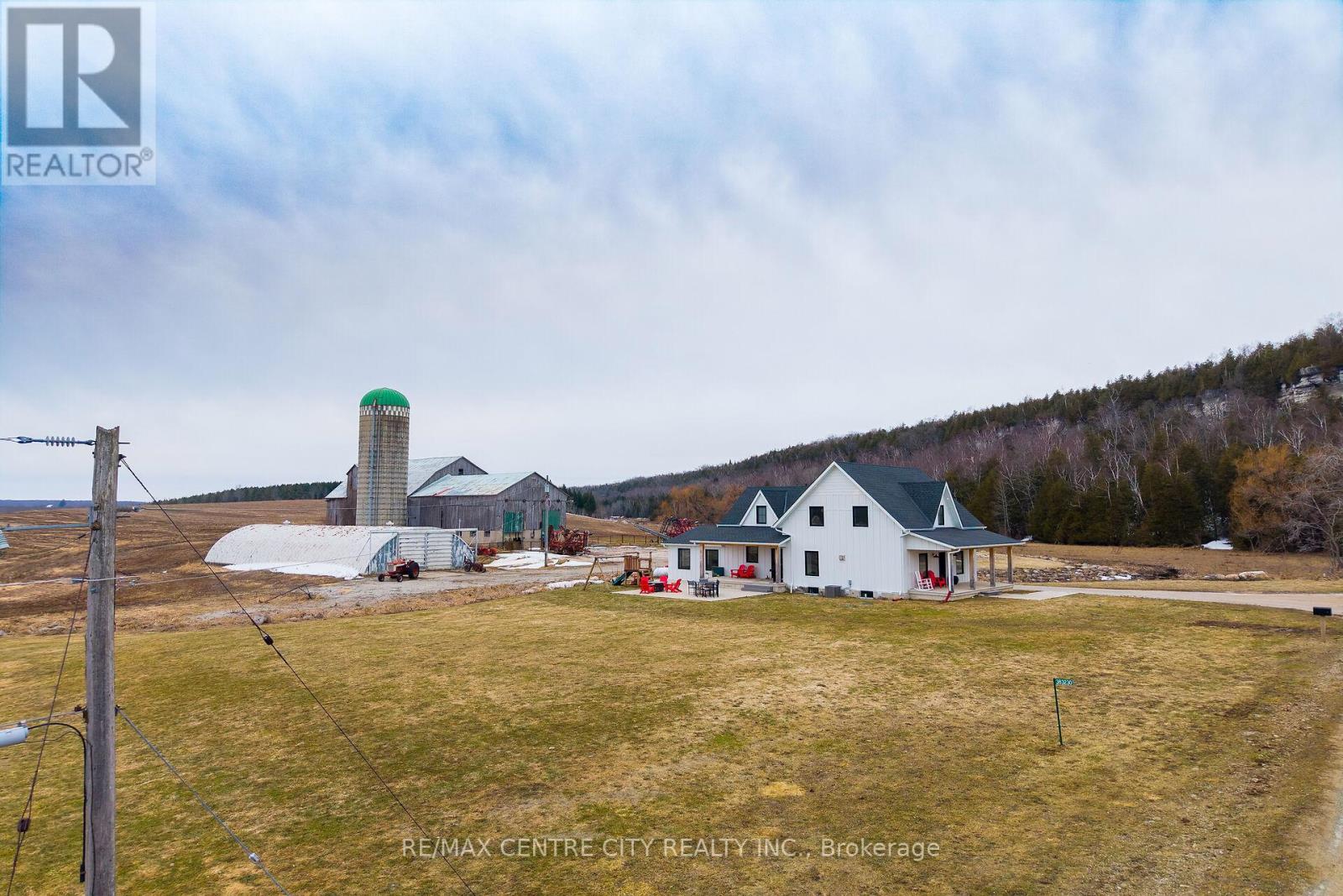 383230 Dawson Road, Georgian Bluffs, Ontario  N0H 2T0 - Photo 6 - X12954142