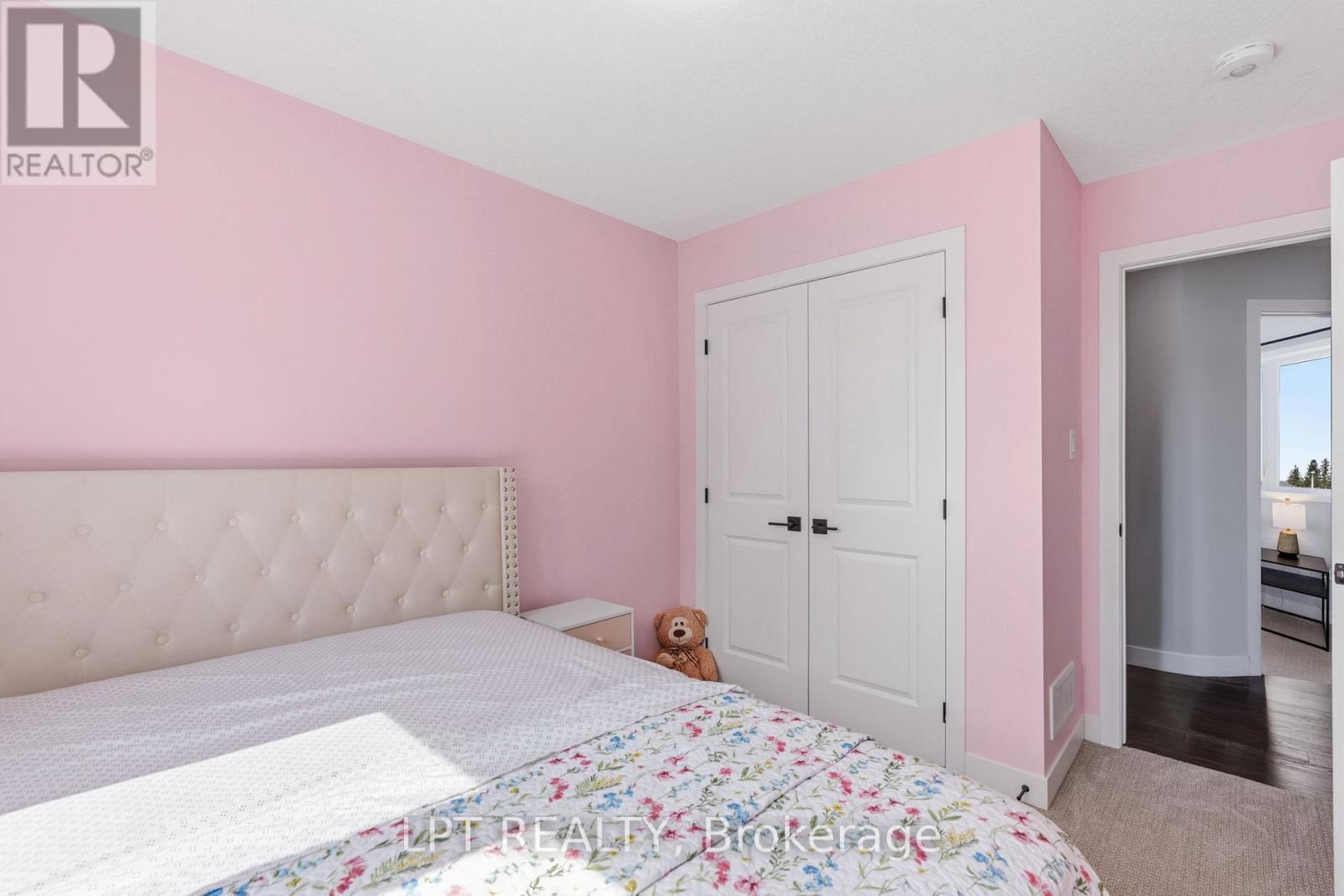 163 Mcleod Street, North Middlesex, Ontario  N0M 2K0 - Photo 30 - X12954240