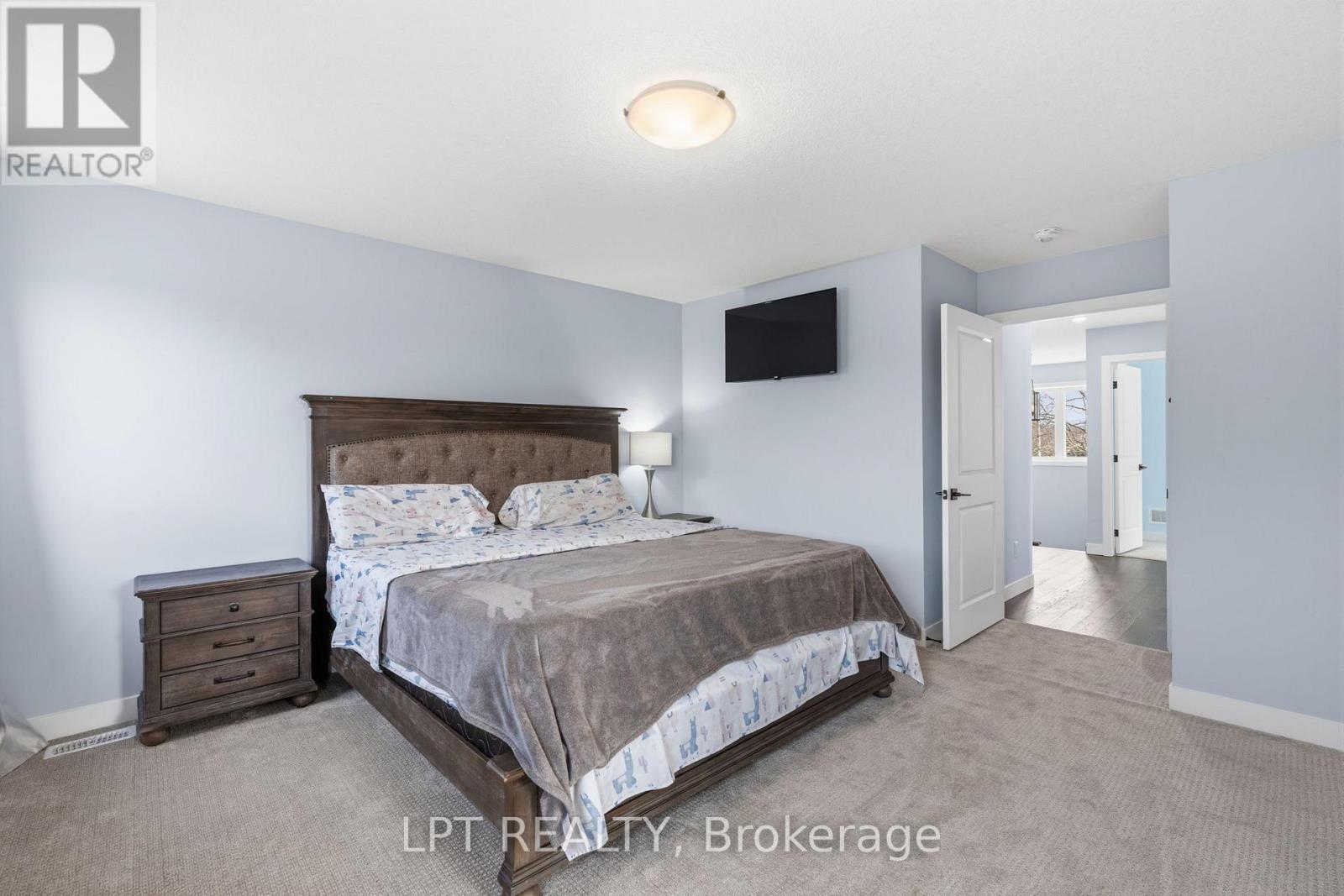 163 Mcleod Street, North Middlesex, Ontario  N0M 2K0 - Photo 35 - X12954240