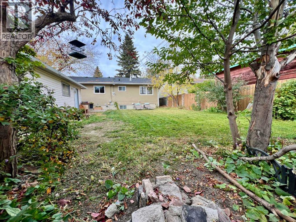 5219 Valiant Drive NW, Calgary, Alberta  T3A 0Y6 - Photo 43 - A2292421