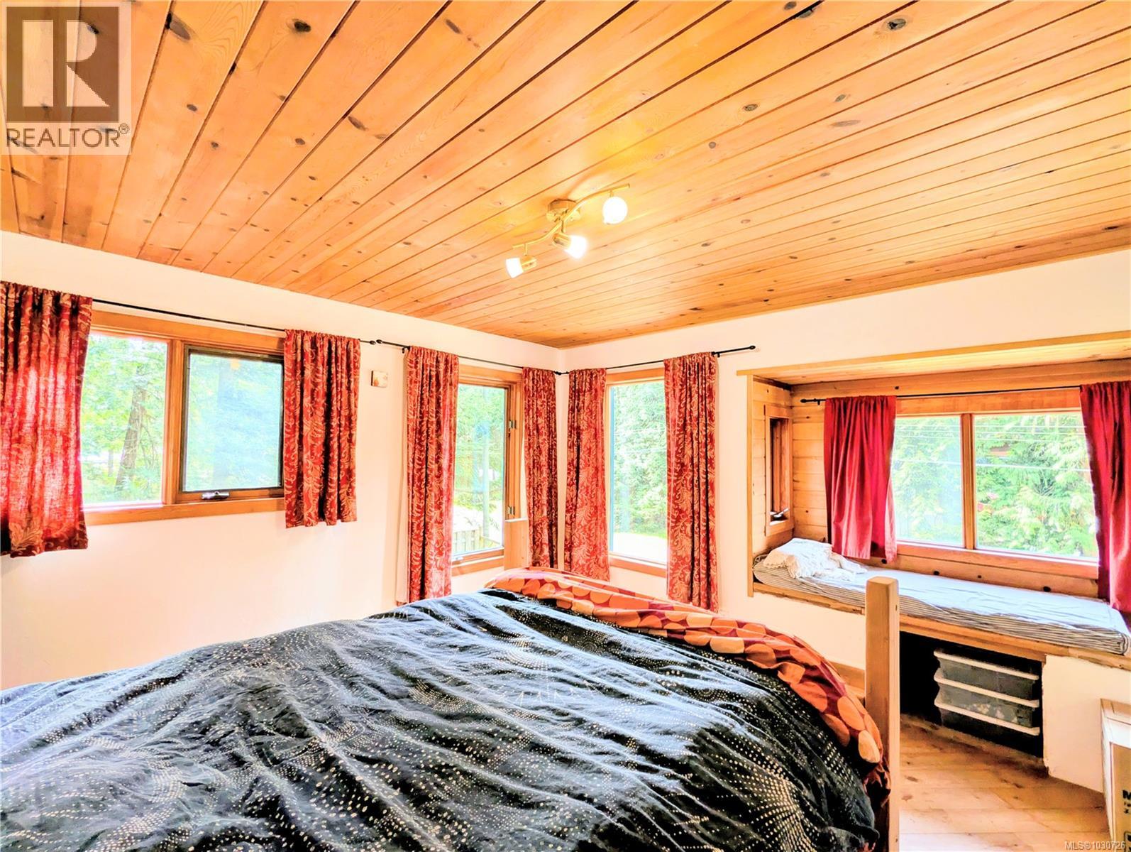 948 Harrison Way, Gabriola Island, British Columbia  V0R 1X2 - Photo 12 - 1030726