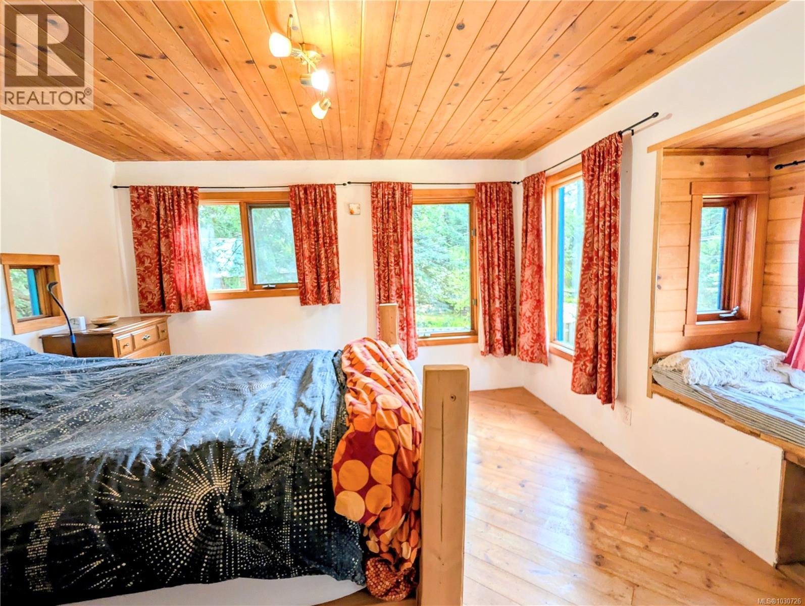 948 Harrison Way, Gabriola Island, British Columbia  V0R 1X2 - Photo 13 - 1030726