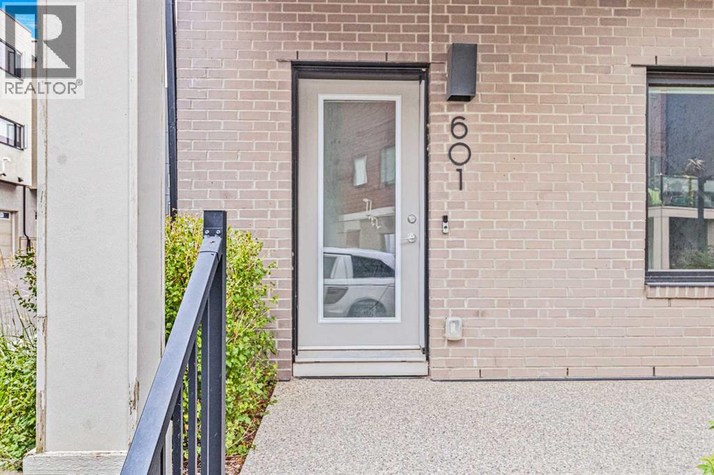 601, 218 Sherwood Square Nw, Calgary, Alberta  T3R 0Y2 - Photo 3 - A2297322