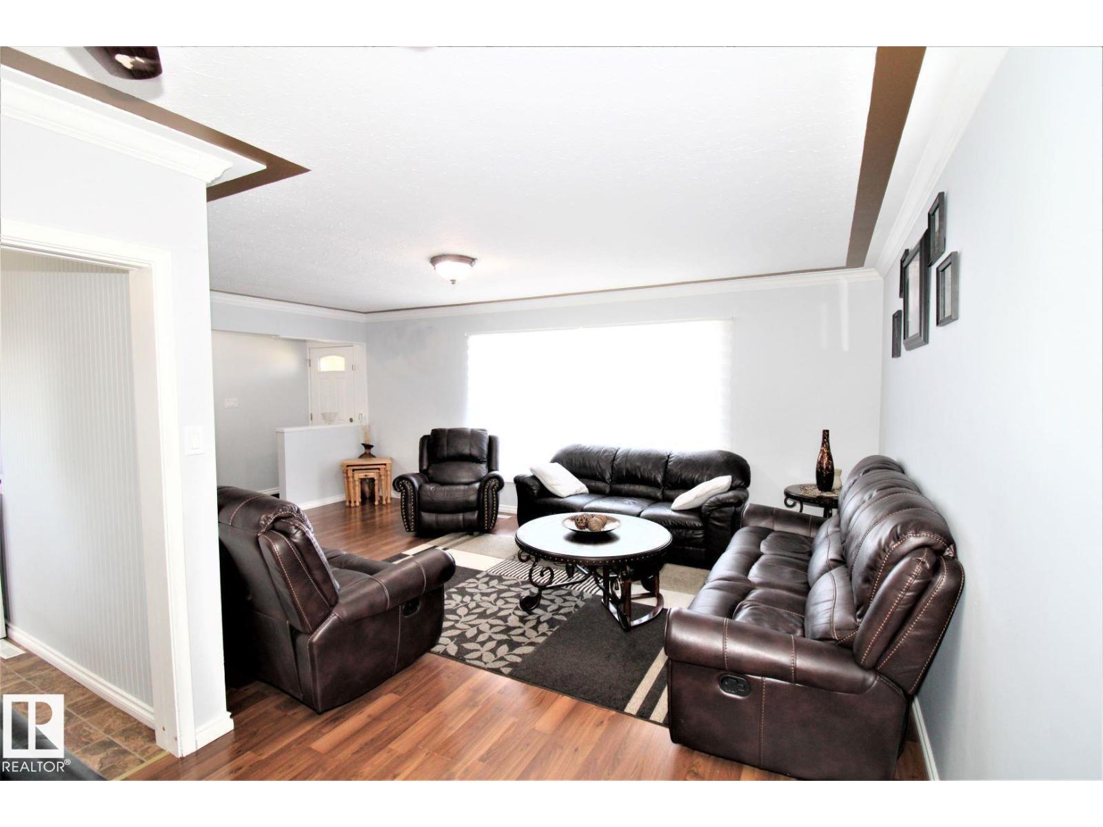 12111 137 Av Nw, Edmonton, Alberta  T5L 4C1 - Photo 9 - E4473648