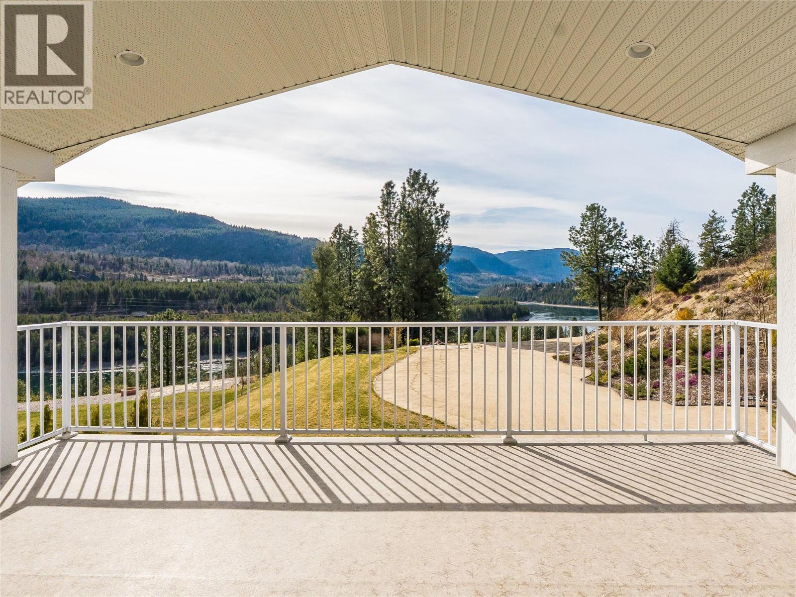 3835 5th Avenue, Castlegar, British Columbia  V1N 4Y5 - Photo 45 - 10381415