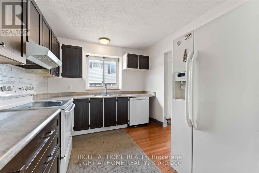 21 - 5 Hadley Circle, Ottawa, Ontario  K2H 6P1 - Photo 5 - X12954194