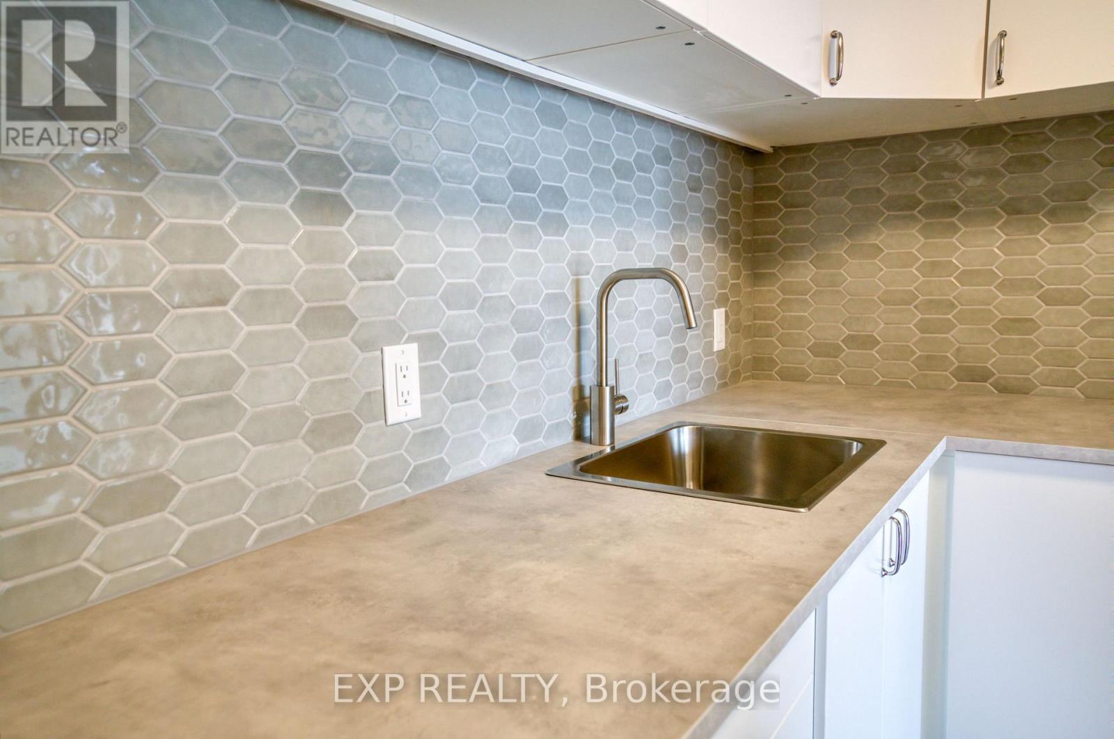 1201 - 1380 Prince Of Wales Drive, Ottawa, Ontario  K2C 3N5 - Photo 13 - X12954210