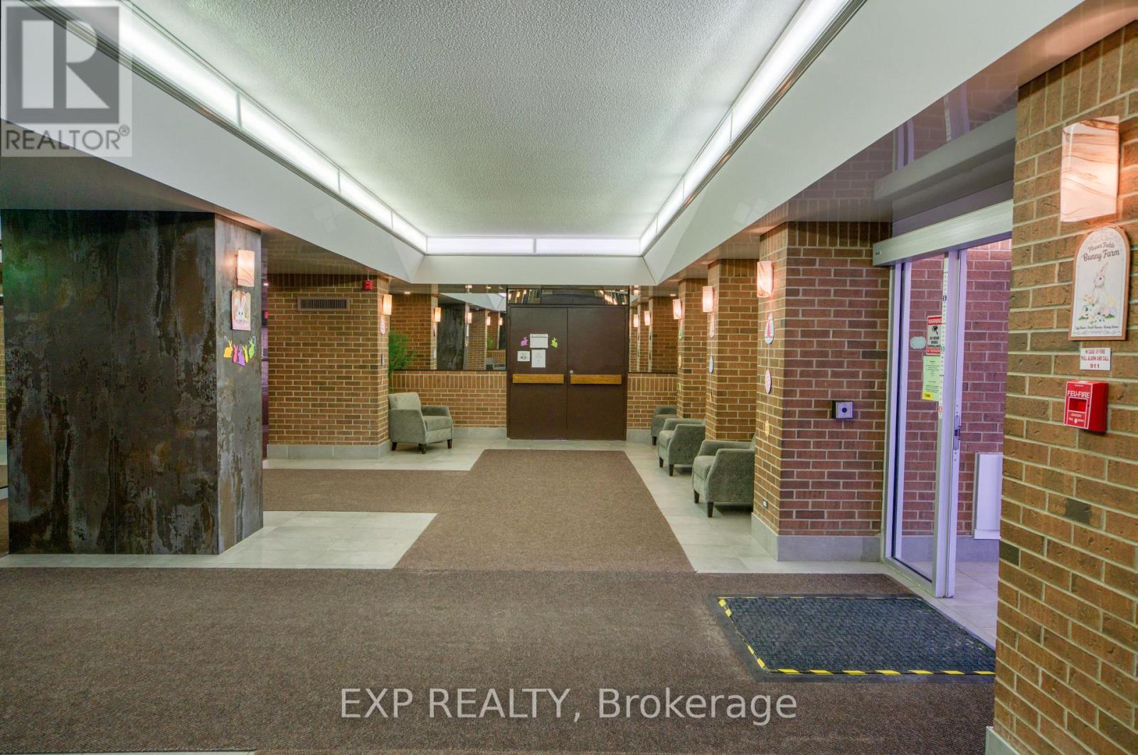 1201 - 1380 Prince Of Wales Drive, Ottawa, Ontario  K2C 3N5 - Photo 3 - X12954210