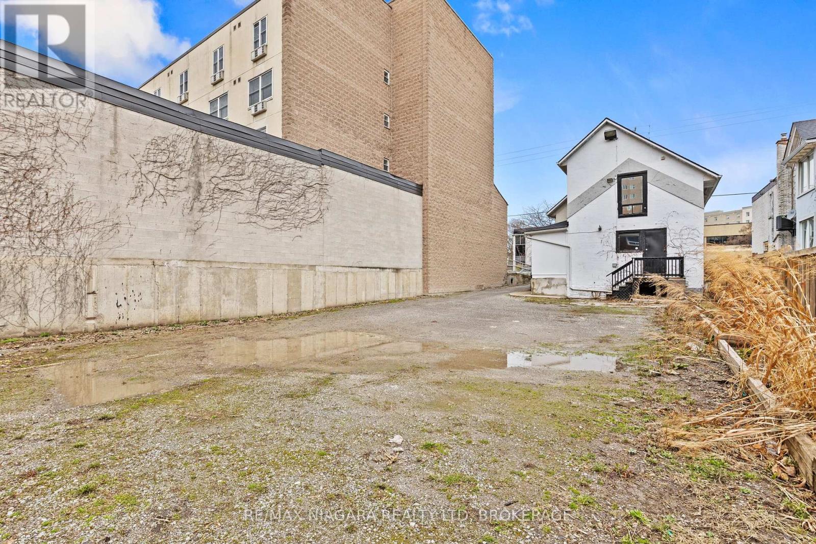 196 King Street, St. Catharines, Ontario  L2R 3J7 - Photo 20 - X12954136