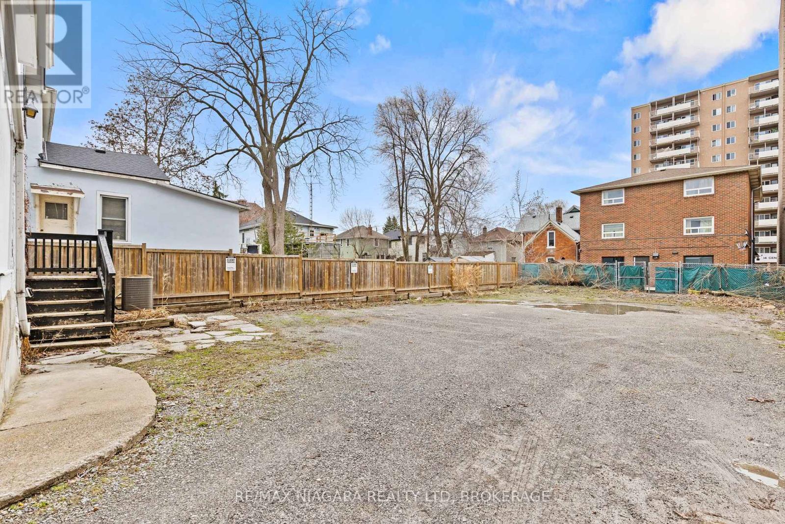 196 King Street, St. Catharines, Ontario  L2R 3J7 - Photo 21 - X12954136