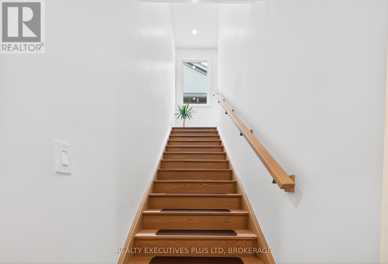 7446 Parkside Road, Niagara Falls, Ontario  L2H 3V9 - Photo 14 - X12954188