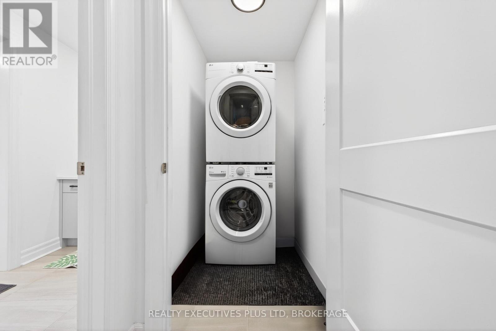 7446 Parkside Road, Niagara Falls, Ontario  L2H 3V9 - Photo 29 - X12954188