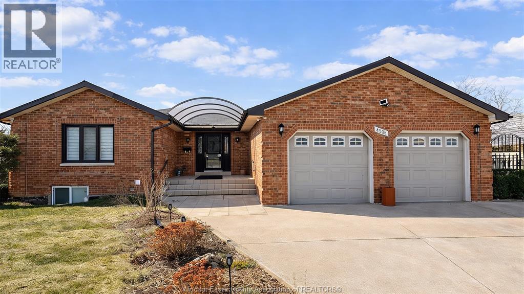 MLS# 26007014: 4585 HOWARD AVENUE, Windsor, Canada