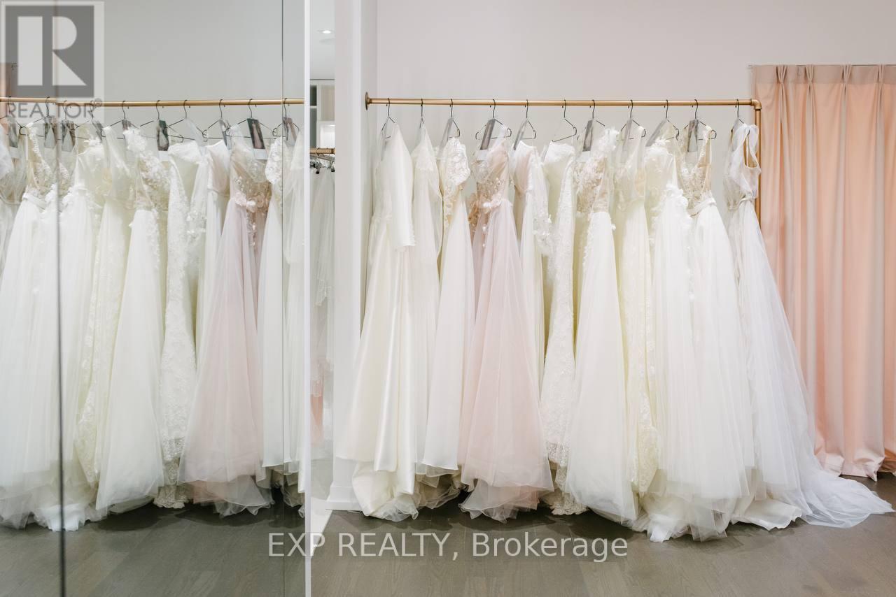 784 St Clair Avenue W, Toronto, Ontario  M6C 1B6 - Photo 2 - C12954192