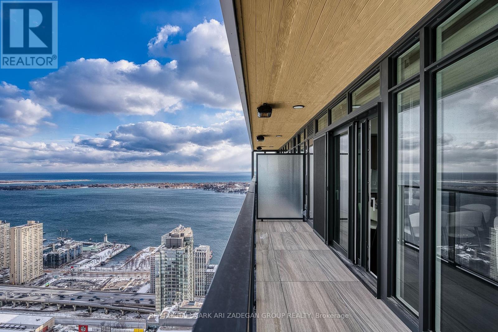 6202 - 1 Concord Cityplace Way, Toronto, Ontario  M5V 0X3 - Photo 29 - C12954204