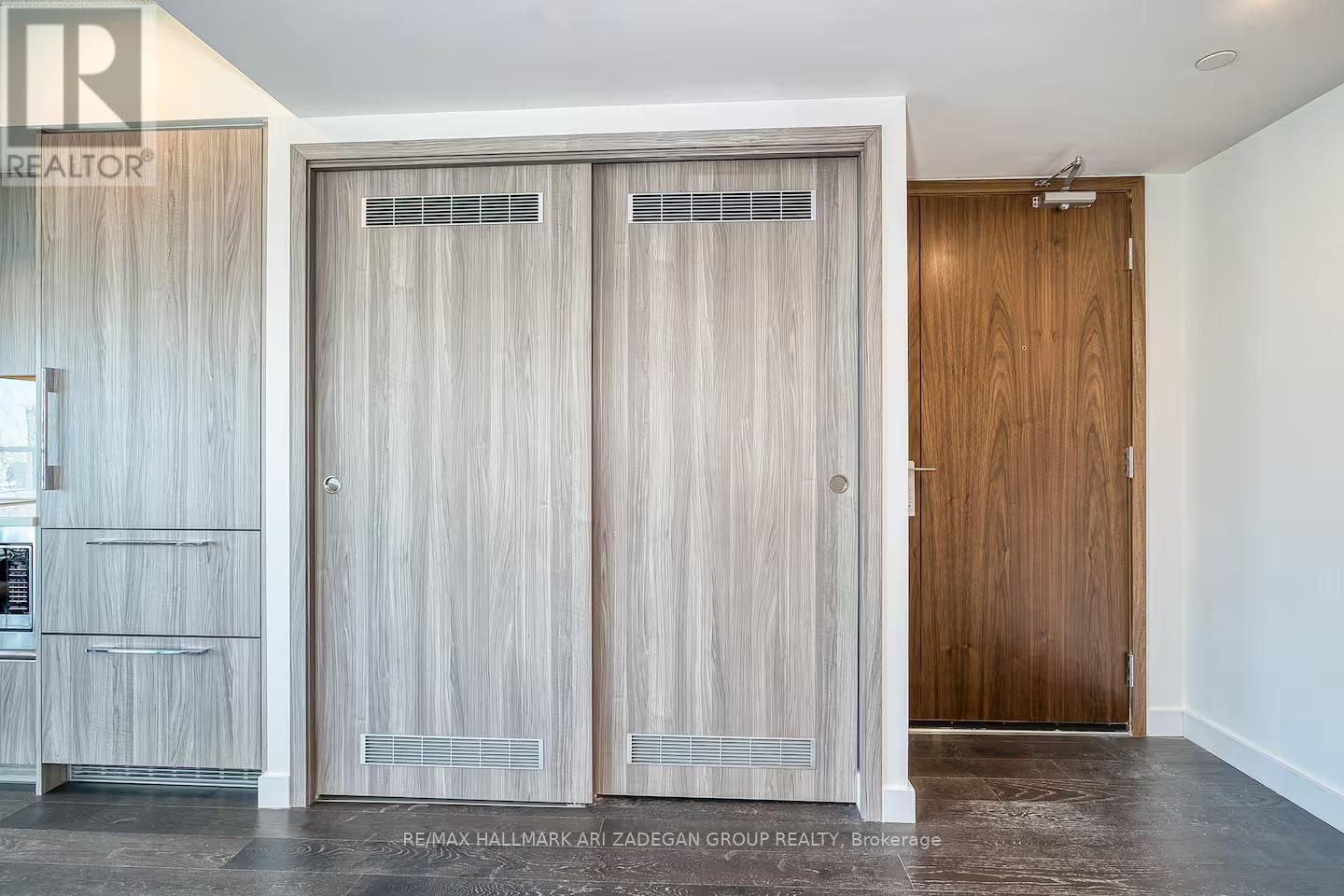 6202 - 1 Concord Cityplace Way, Toronto, Ontario  M5V 0X3 - Photo 8 - C12954204