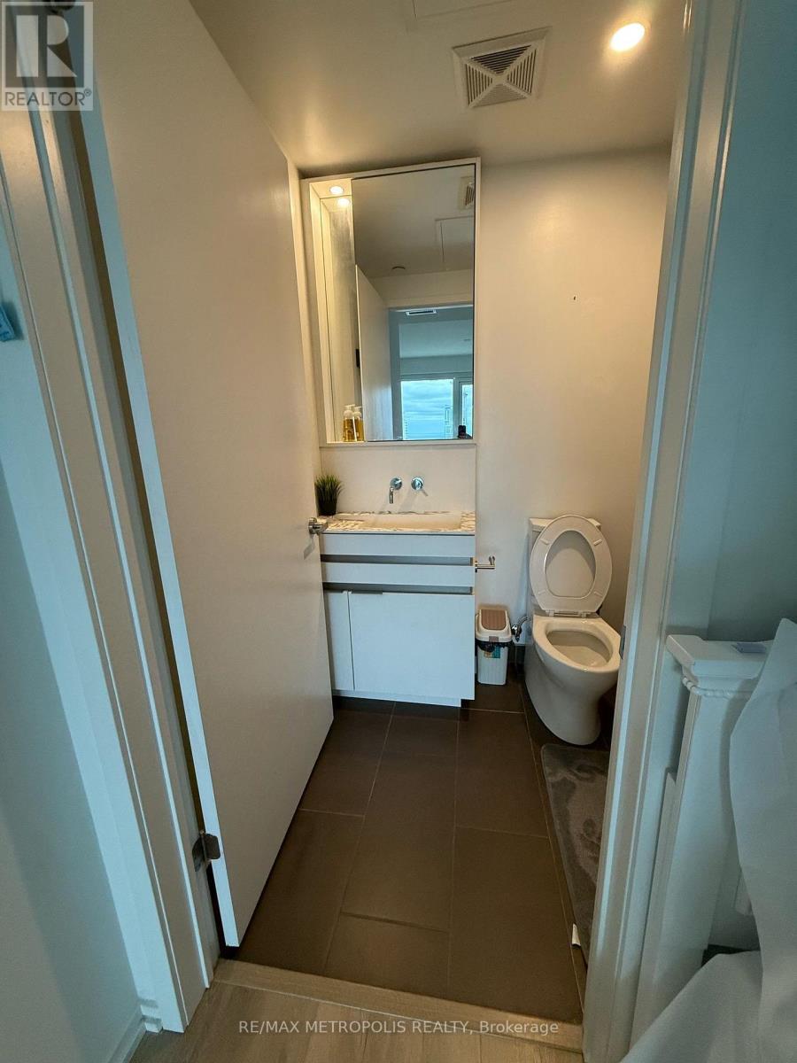 4408 - 197 Yonge Street, Toronto, Ontario  M5B 0C1 - Photo 4 - C12954230