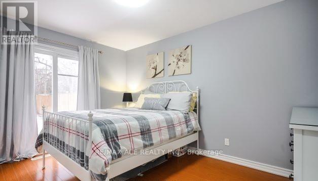 Upper - 45 Snowball Crescent, Toronto, Ontario  M1B 1S5 - Photo 10 - E12954124