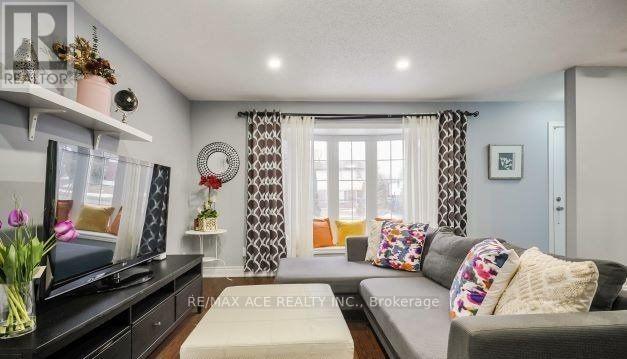 Upper - 45 Snowball Crescent, Toronto, Ontario  M1B 1S5 - Photo 5 - E12954124