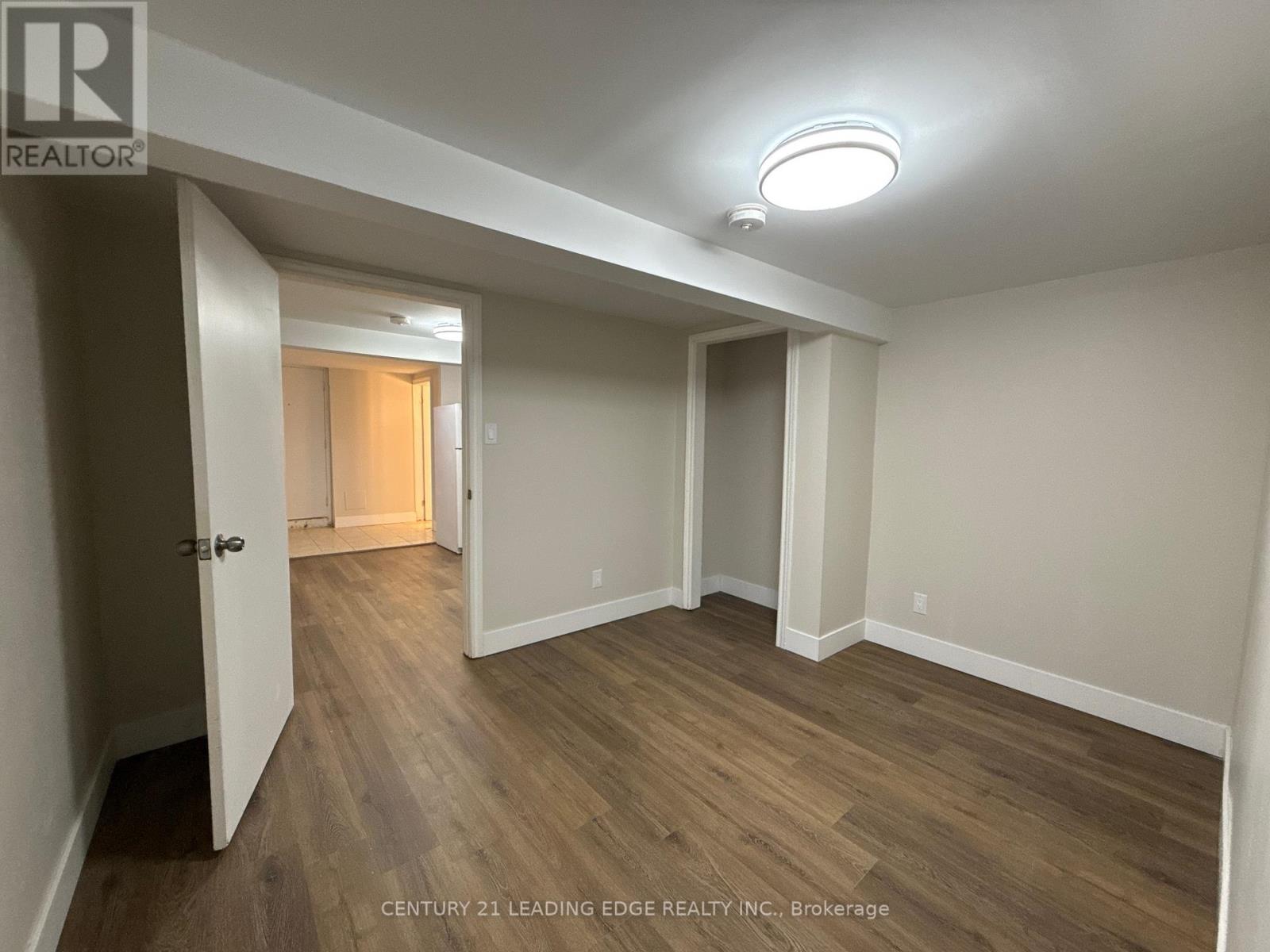 Lower - 957 Glen Street, Oshawa, Ontario  L1J 3T9 - Photo 10 - E12954198