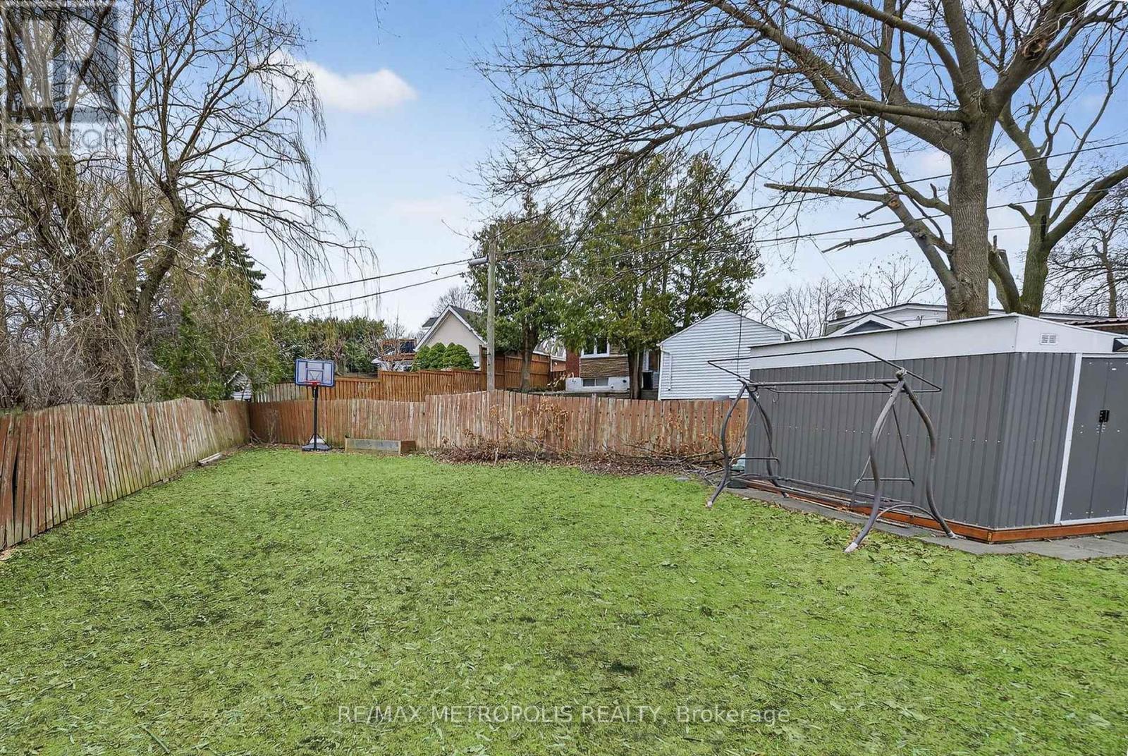 91 Ellendale Drive, Toronto, Ontario  M1P 1N7 - Photo 43 - E12954216