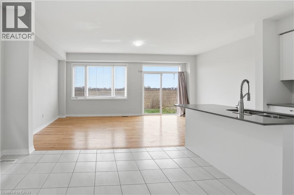 94 Freedom Crescent, Mount Hope, Ontario  L0R 1W0 - Photo 5 - 40803138