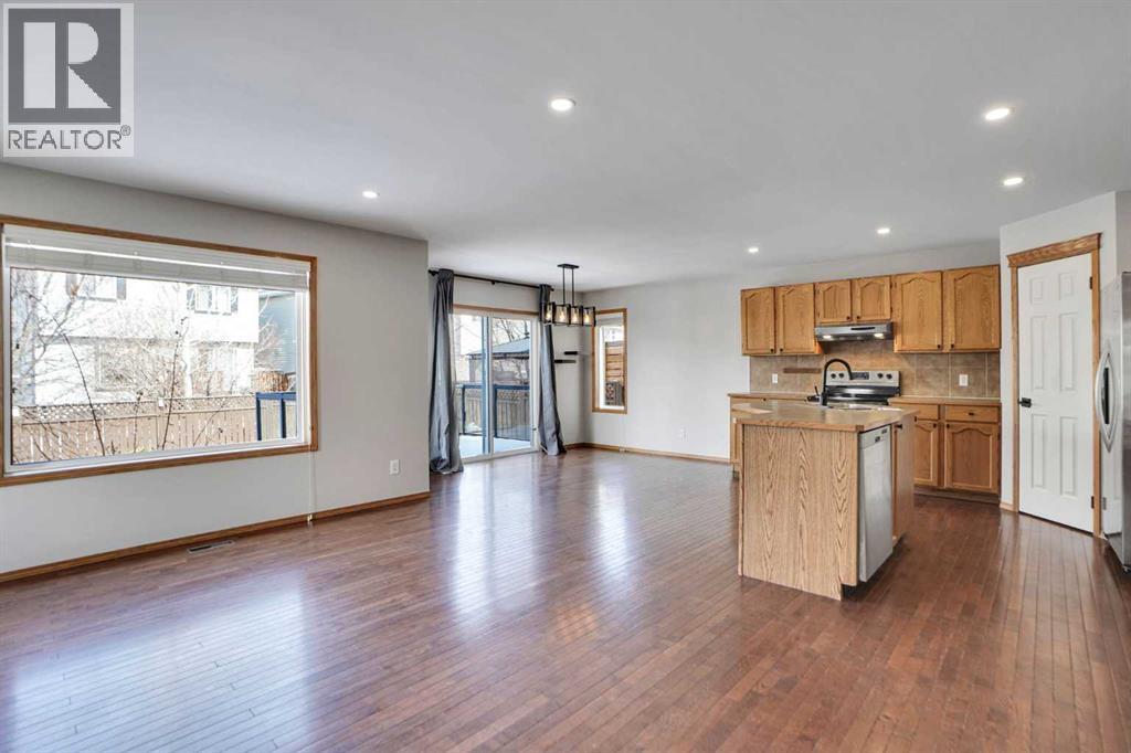 221 Tuscany Meadows Heights NW, Calgary, Alberta  T3L 2L2 - Photo 4 - A2297502