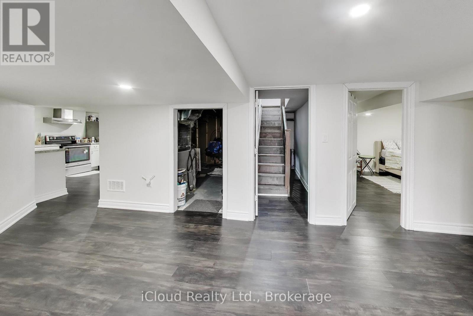 16175 Jane Street E, King, Ontario  L7B 0G3 - Photo 36 - N12954104