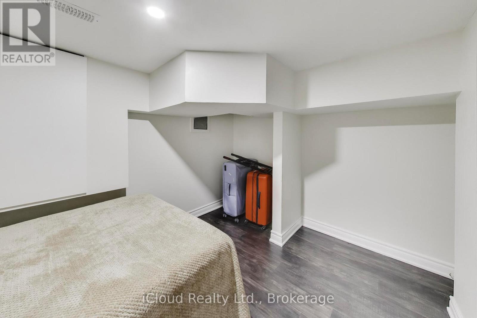 16175 Jane Street E, King, Ontario  L7B 0G3 - Photo 39 - N12954104