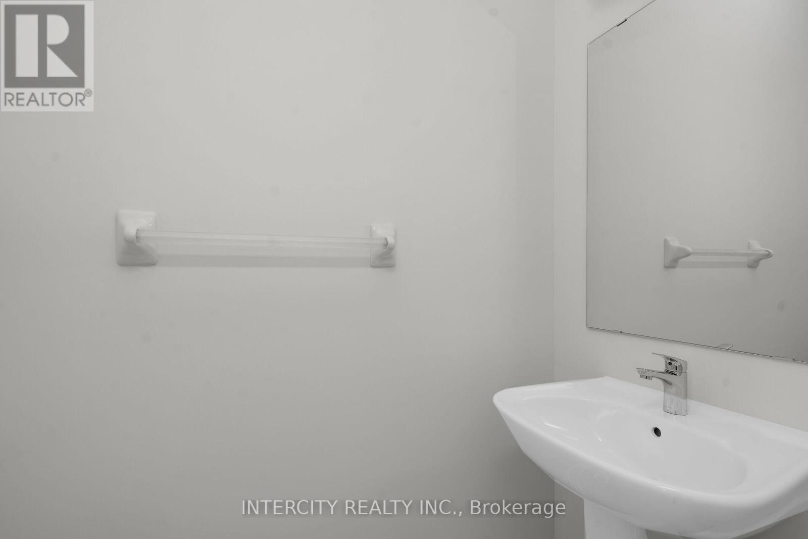 164 Mumbai Drive, Markham, Ontario  L3S 3K5 - Photo 13 - N12954118