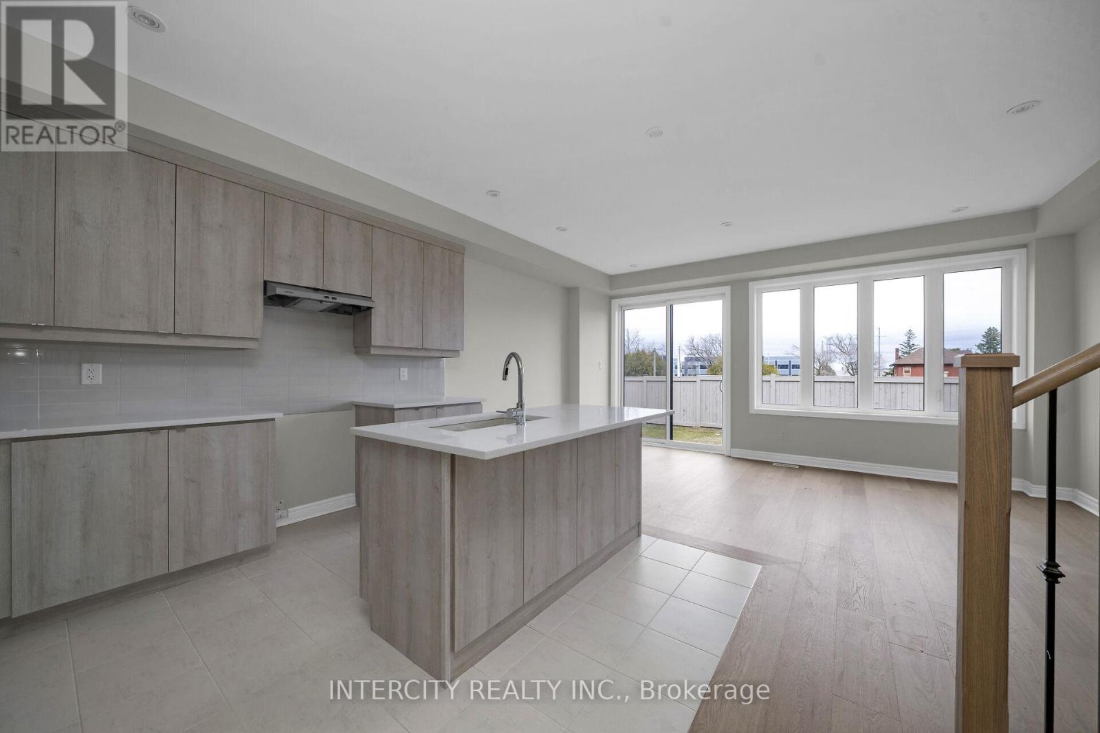 49 Johann Drive, Markham, Ontario  L3S 3K5 - Photo 6 - N12954130