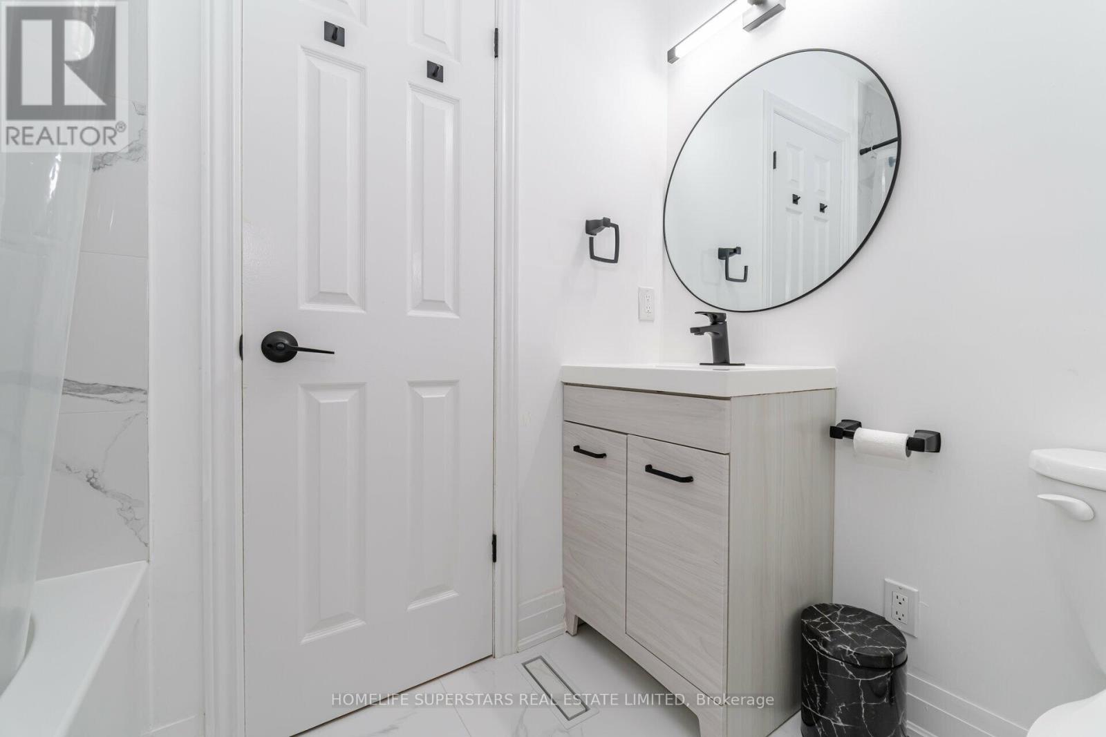 3 New Seabury Drive, Vaughan, Ontario  L4K 2B7 - Photo 14 - N12954156