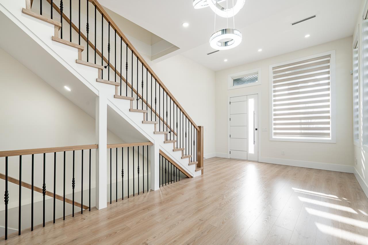 10648 124 Street, Surrey, British Columbia  V3V 0E2 - Photo 4 - R3106708