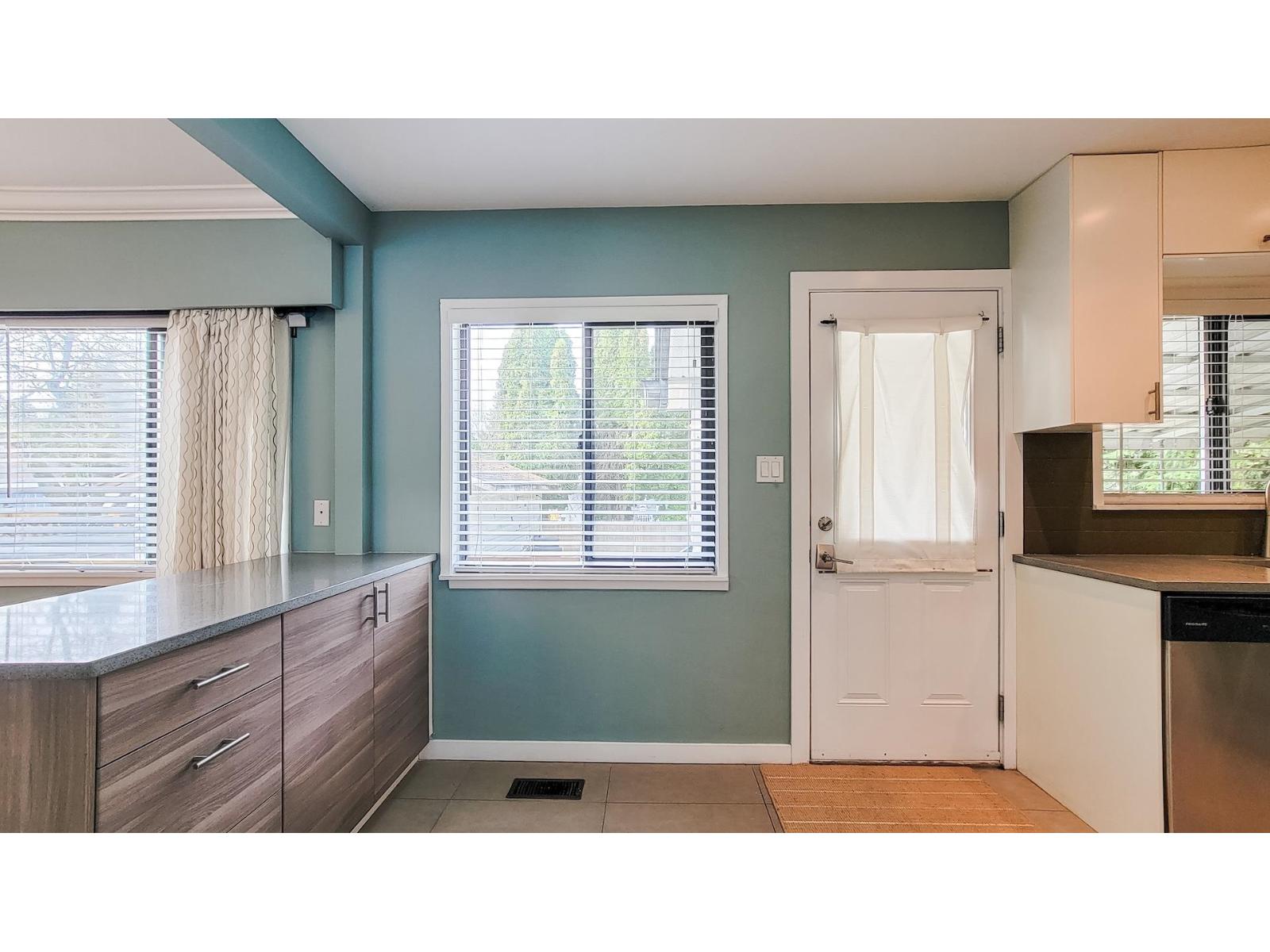 9865 128a Street, Surrey, British Columbia  V3T 3E2 - Photo 10 - R3106750