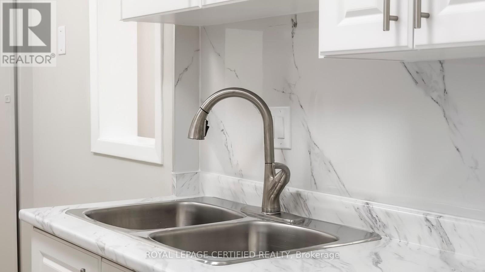 304 - 320 Dixon Road, Toronto, Ontario  M9R 1S8 - Photo 13 - W12954106