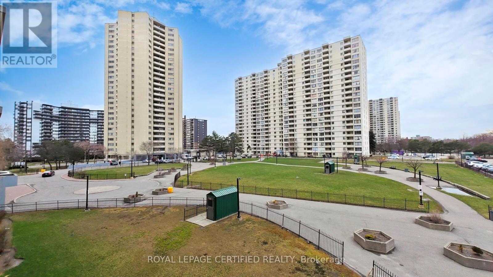 304 - 320 Dixon Road, Toronto, Ontario  M9R 1S8 - Photo 2 - W12954106