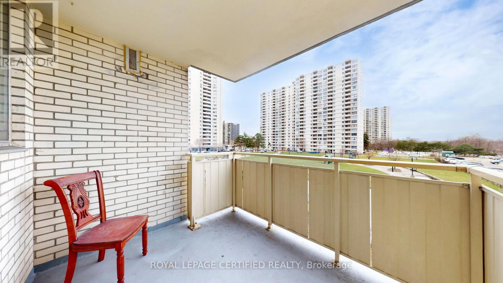 304 - 320 Dixon Road, Toronto, Ontario  M9R 1S8 - Photo 30 - W12954106